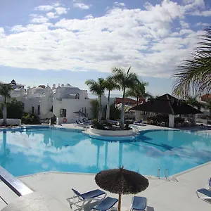 https://luxury-vila-adeje-paradise.adeje-hotels.com